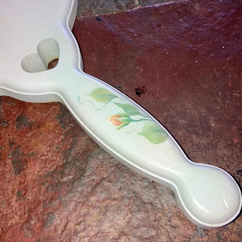 Vintage Hand painted Handheld Mirror with Heart Cutout‎